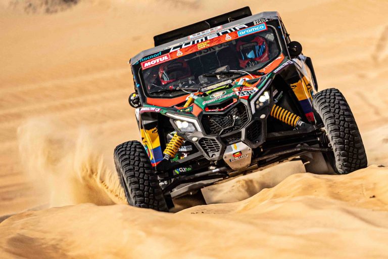 foto-13-brad-salazar-scaled.jpg